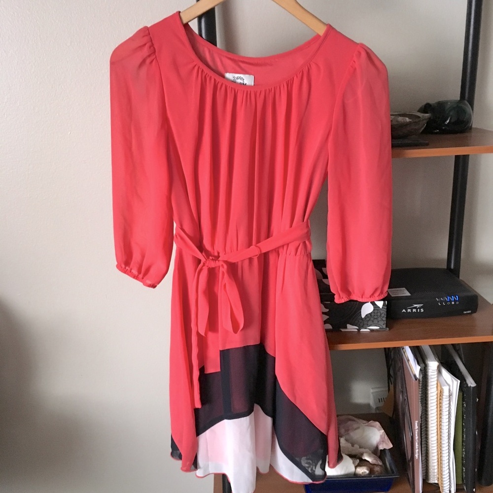 Quarter-sleeve Coral Dress